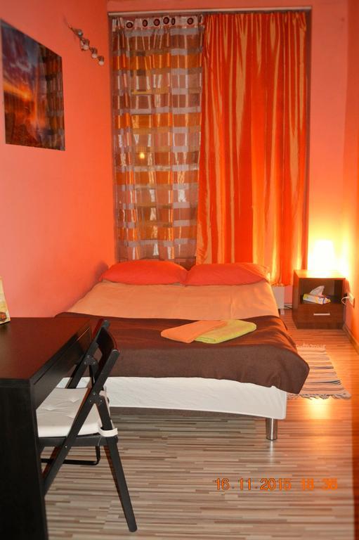 Honey Hostel Cracovia Esterno foto