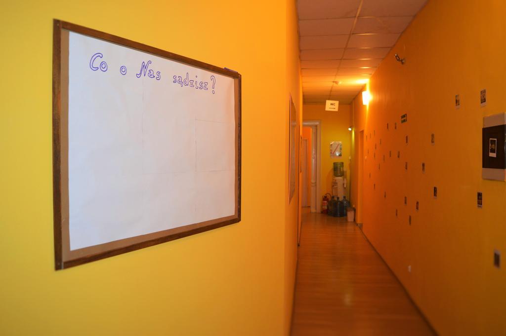 Honey Hostel Cracovia Esterno foto