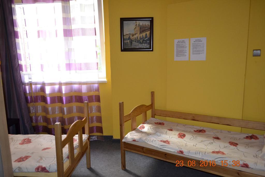 Honey Hostel Cracovia Esterno foto