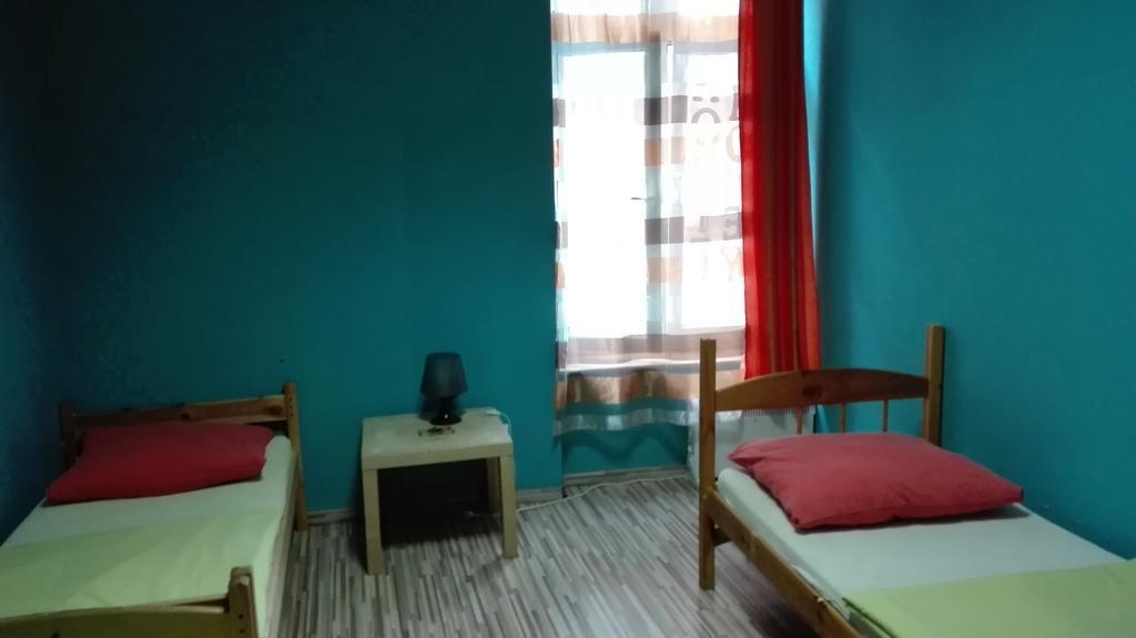 Honey Hostel Cracovia Esterno foto